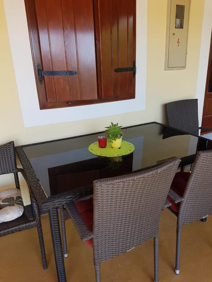 Apartmani Corleone Bilice Exterior photo