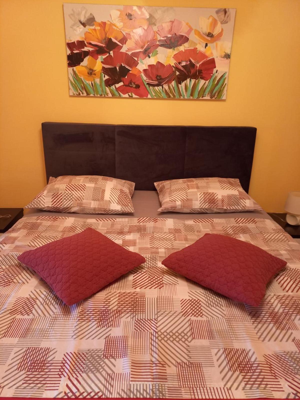 Apartmani Corleone Bilice Exterior photo